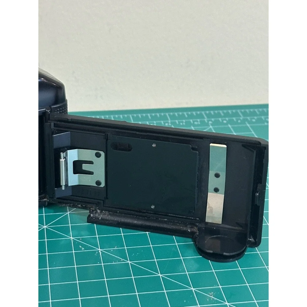 Canon Auto Focus Sure Shot Camera‎ ( Not tested & Back Does Not Shut)
